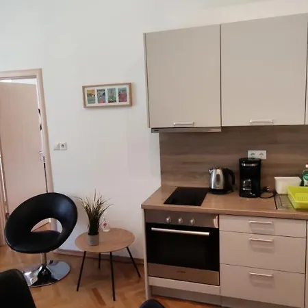 Apartmán Milani With Private Garage