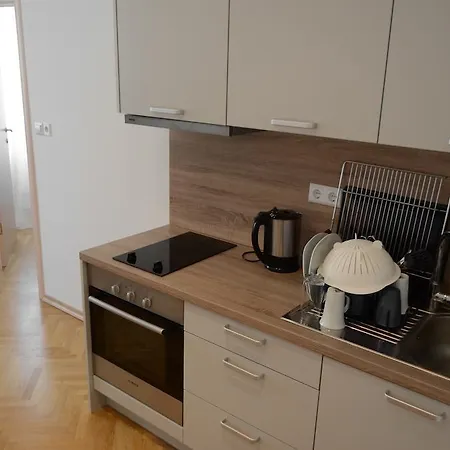 Apartmán Milani With Private Garage *